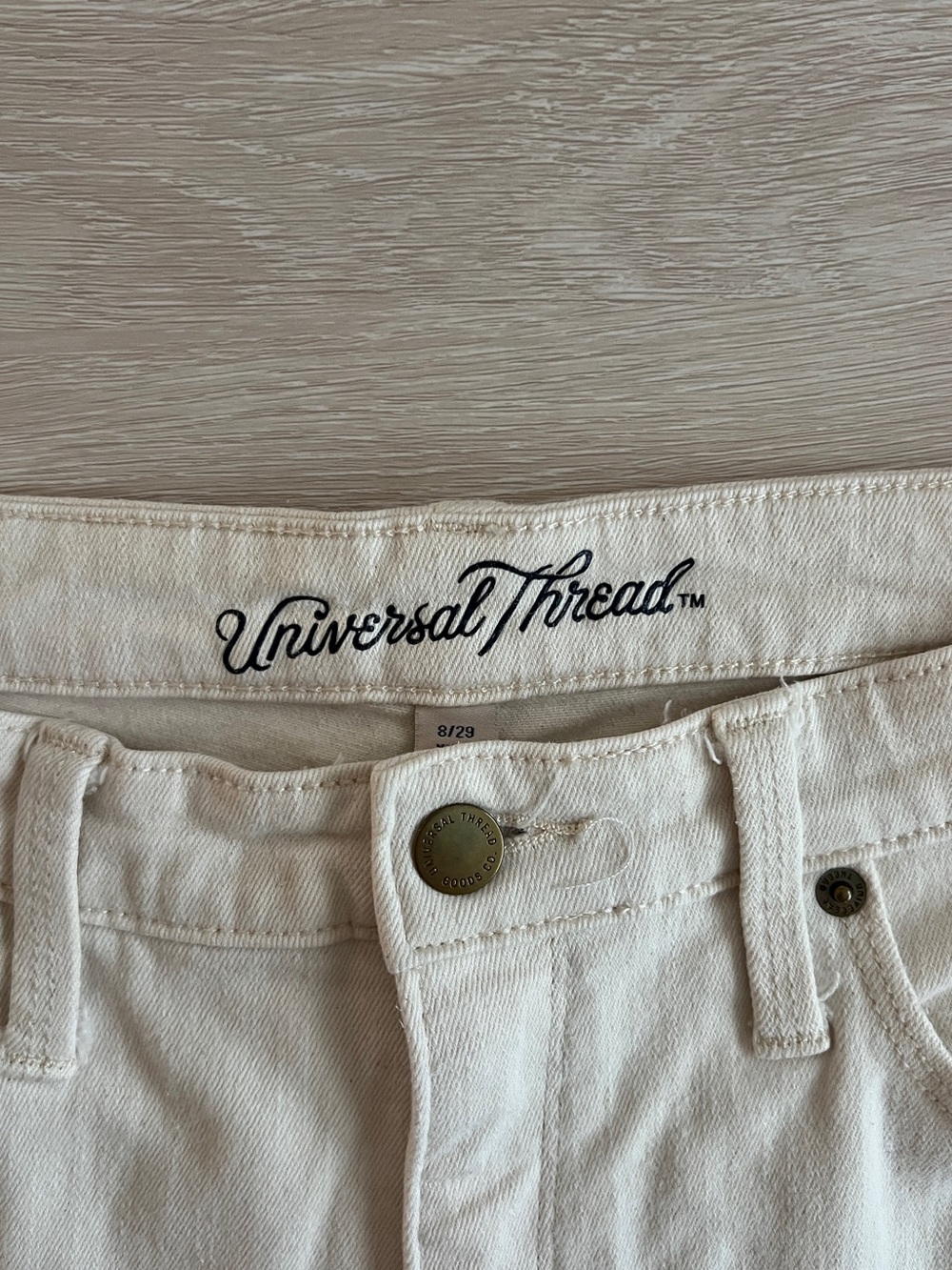 Universal Thread Cream High-Rise Denim Jeans 8/29